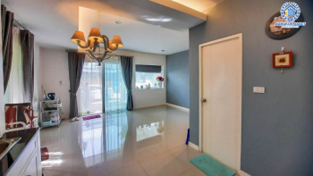 *****ทาวน์เฮ้าส์มือสองย่านสมุทรปราการ ม.อินดี้ ประชาอุทิศ90 #หลังมุม คุณภาพระดับ L&H เนื้อที่กว้างขวางถึงเกือบ 26 ตร.ว. ฟังก์ชัน 3 ห้องนอน 2 ห้องน้ำ 1 ที่จอดรถ ตกแต่งภายในสวยงาม บิวท์อินครัว บนทำเลแห่งการเดินทาง ใกล้รถไฟฟ้า (ในอนาคต) สายสีม่วง "สถานีครุใน" และทางด่วน "สุขสวัสดิ์"